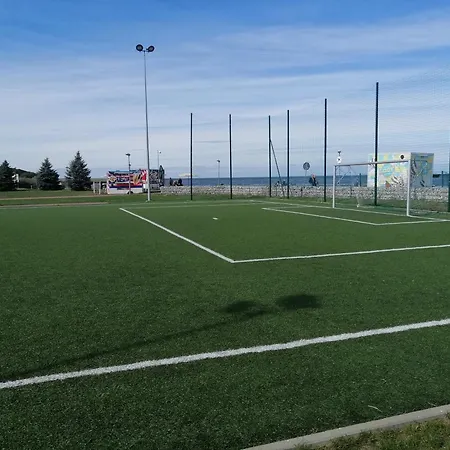 Przy Alei * טז'בייז